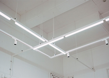 Park Letter 広島 広島市 中区 堺町 本川 原爆ドーム 平和公園 袋町美容院 株式会社BMJ 電気工事 建築工事 内装工事 デザイン 設計施工 塗装 吹抜け 天井 照明計画 株式会社LETTERS 株式会社BMJ